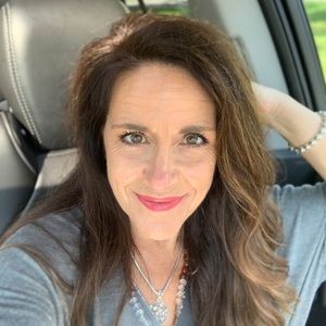 Meet your Posher, Lana